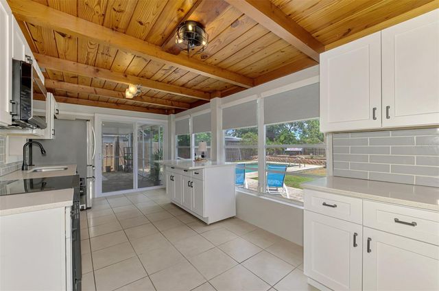 71 WINSON AVENUE, Englewood, FL 34223