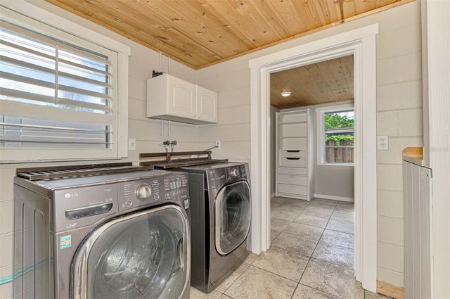 71 WINSON AVENUE, Englewood, FL 34223