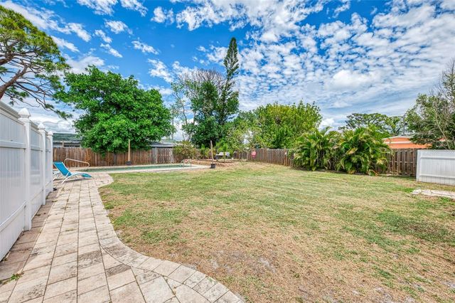 71 WINSON AVENUE, Englewood, FL 34223