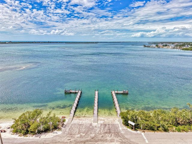 71 WINSON AVENUE, Englewood, FL 34223