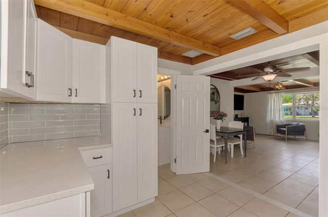 71 WINSON AVENUE, Englewood, FL 34223