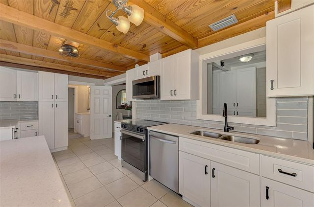 71 WINSON AVENUE, Englewood, FL 34223