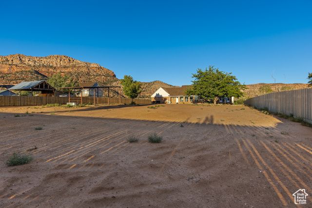 765 N JUNIPER ST, Hildale, UT 84784