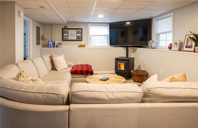 47 Long Street, Warwick, RI 02888