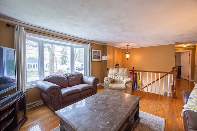 47 Long Street, Warwick, RI 02888