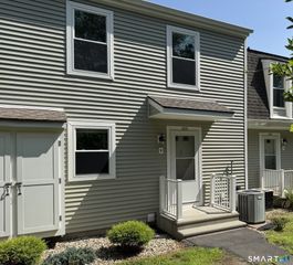 223 Brittany Farms Road D, New Britain, CT 06053