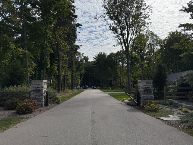 14672 Crest View Court, South Haven, MI 49090