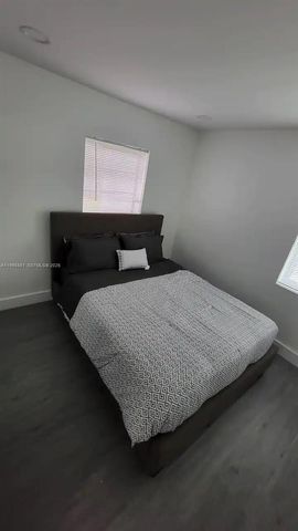 821 NE 6th St 1, Hallandale Beach, FL 33009