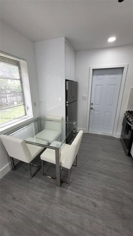 821 NE 6th St 1, Hallandale Beach, FL 33009