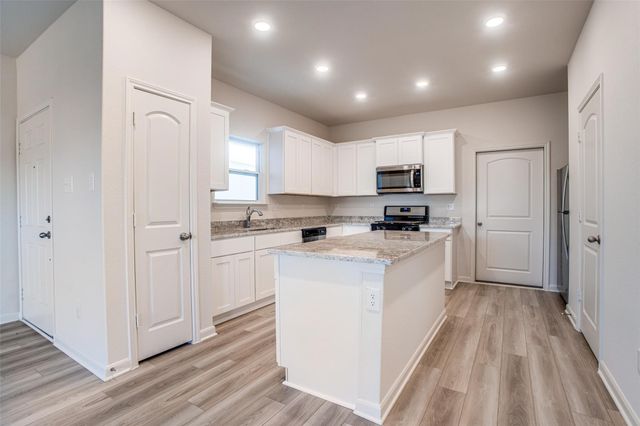 308 Stone Court, Princeton, TX 75407