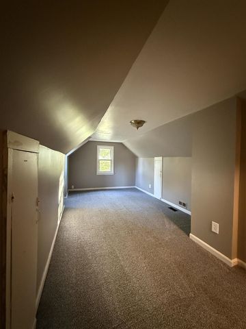 27725 Norfolk Street, Livonia, MI 48152