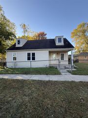 27725 Norfolk Street, Livonia, MI 48152