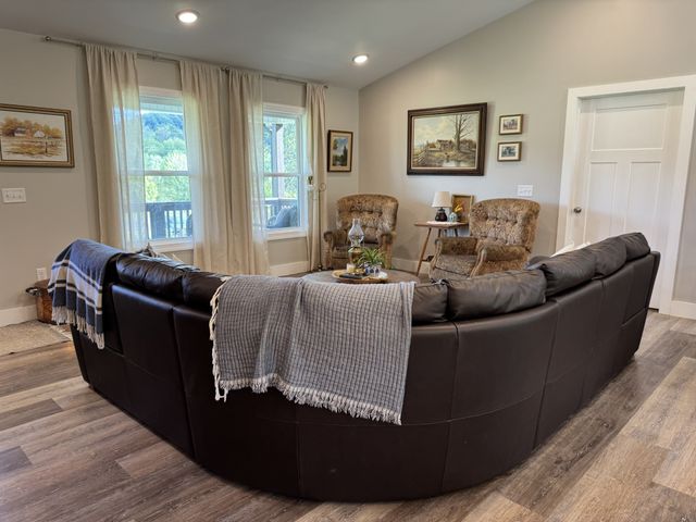 3775 Highway 10, Hartsville, TN 37074