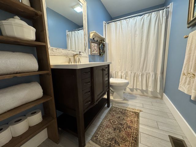 3775 Highway 10, Hartsville, TN 37074