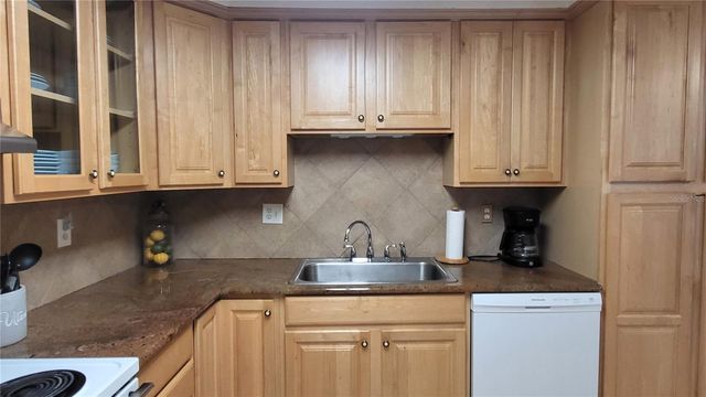 1114 LISA LANE, Okeechobee, FL 34974