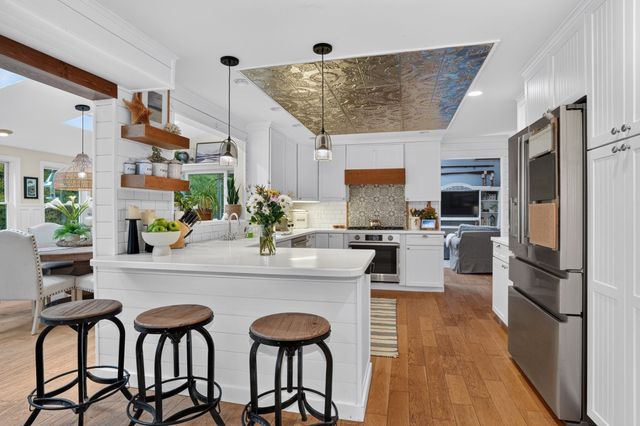 122 Prides Crossing Rd, Sudbury, MA 01776