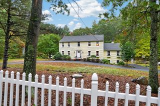 122 Prides Crossing Rd, Sudbury, MA 01776