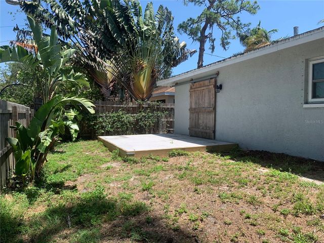 1875 VAMO DRIVE, Sarasota, FL 34231
