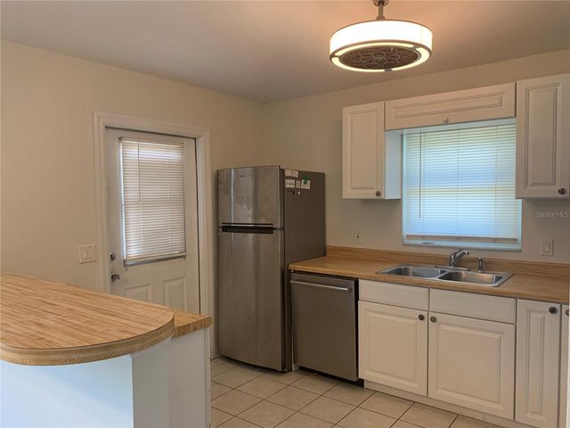 1875 VAMO DRIVE, Sarasota, FL 34231