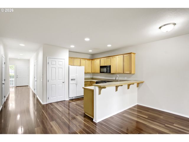 6509 Ne DEER RUN St, Hillsboro, OR 97124