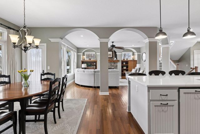 572 Spruce Circle, Eagan, MN 55123