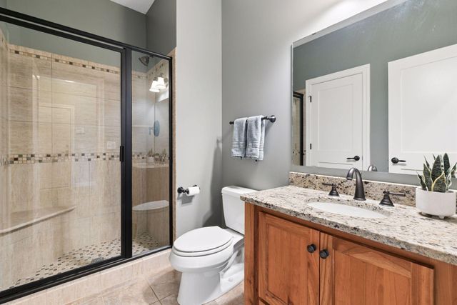 572 Spruce Circle, Eagan, MN 55123