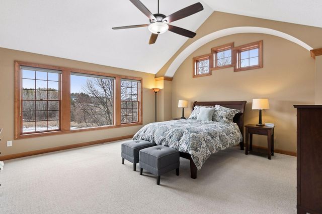 572 Spruce Circle, Eagan, MN 55123