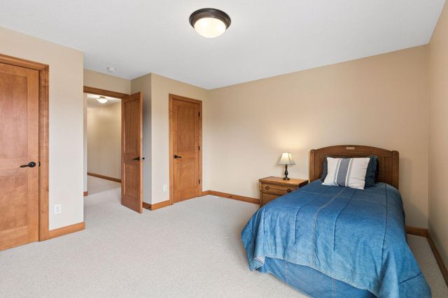 572 Spruce Circle, Eagan, MN 55123