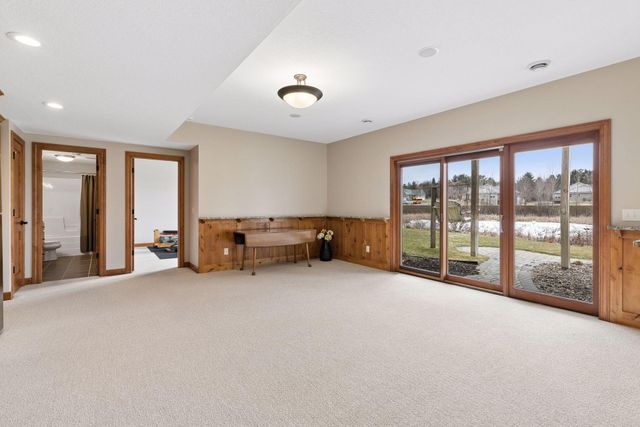572 Spruce Circle, Eagan, MN 55123