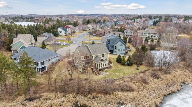 572 Spruce Circle, Eagan, MN 55123