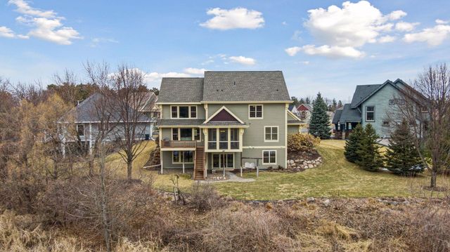 572 Spruce Circle, Eagan, MN 55123