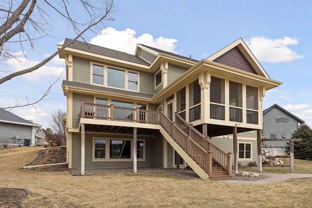 572 Spruce Circle, Eagan, MN 55123