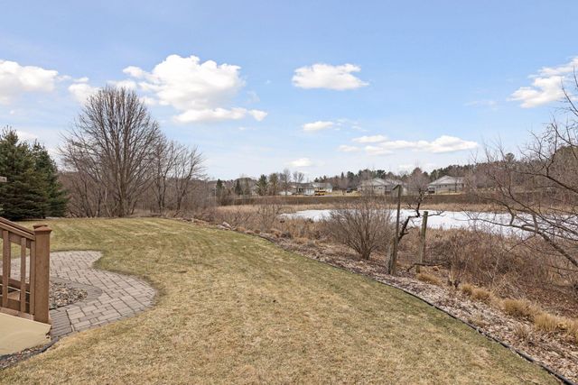 572 Spruce Circle, Eagan, MN 55123