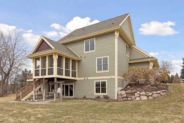 572 Spruce Circle, Eagan, MN 55123