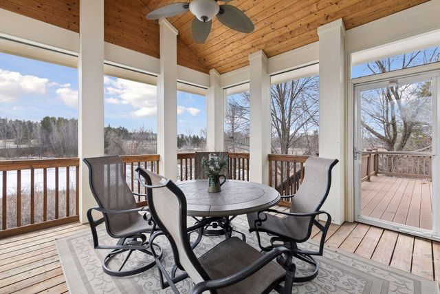 572 Spruce Circle, Eagan, MN 55123