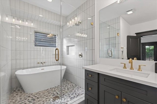 2274 W 21st Street, Los Angeles, CA 90018