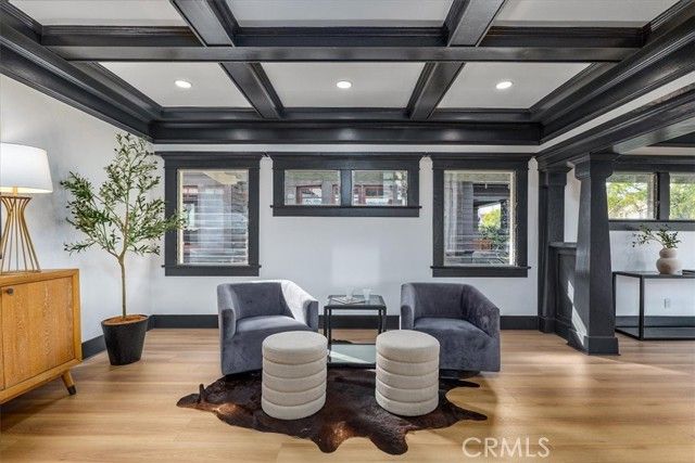 2274 W 21st Street, Los Angeles, CA 90018