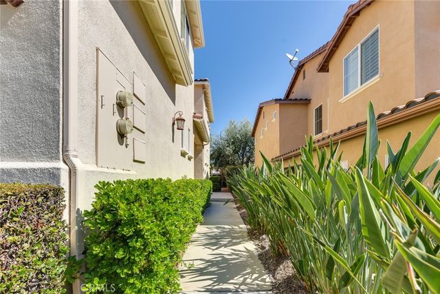 8906 Cuyamaca, Corona, CA 92883