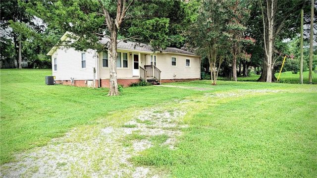 826 Graylyn Drive, High Point, NC 27263