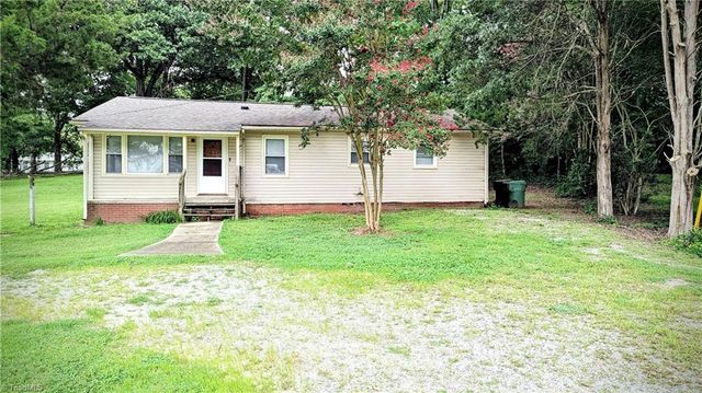 826 Graylyn Drive, High Point, NC 27263