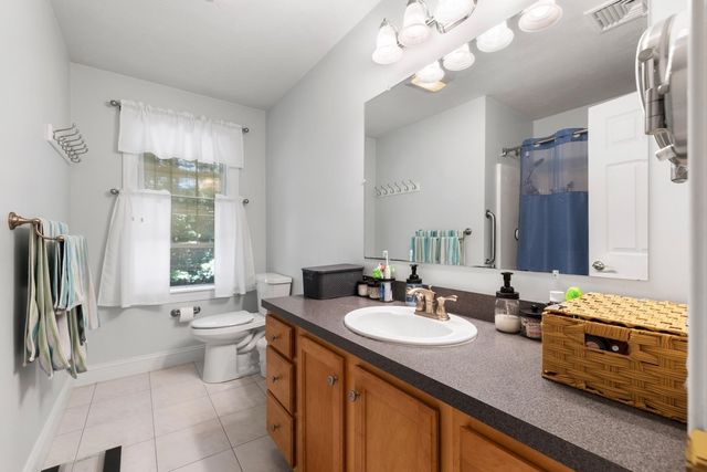 27 Tannery Rd., Sturbridge, MA 01518