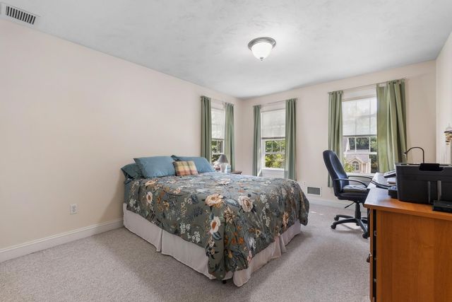 27 Tannery Rd., Sturbridge, MA 01518