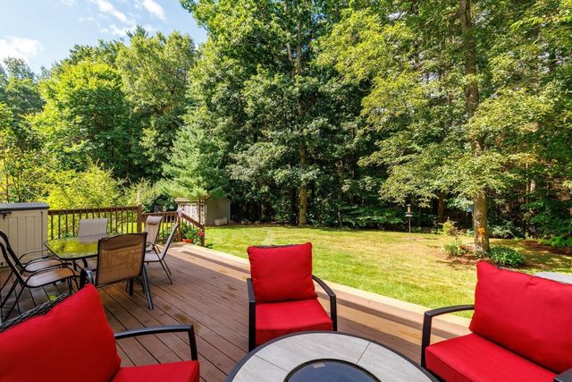 27 Tannery Rd., Sturbridge, MA 01518