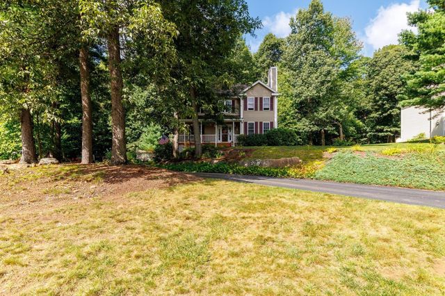 27 Tannery Rd., Sturbridge, MA 01518