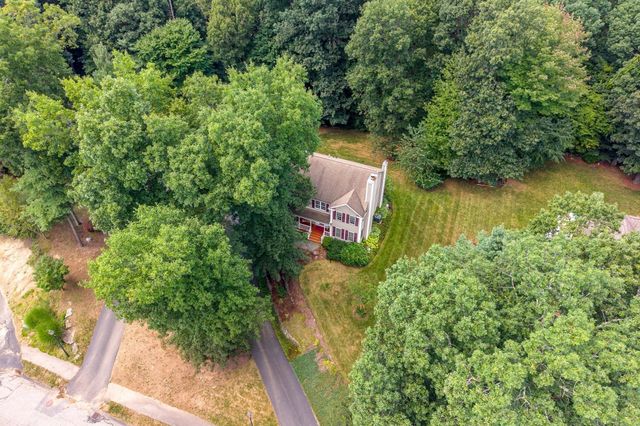 27 Tannery Rd., Sturbridge, MA 01518