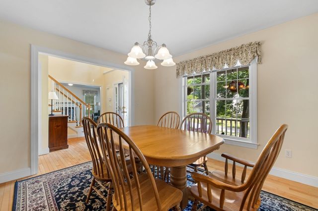 27 Tannery Rd., Sturbridge, MA 01518