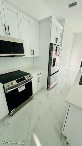 2614 12th ST SW, Lehigh Acres, FL 33976