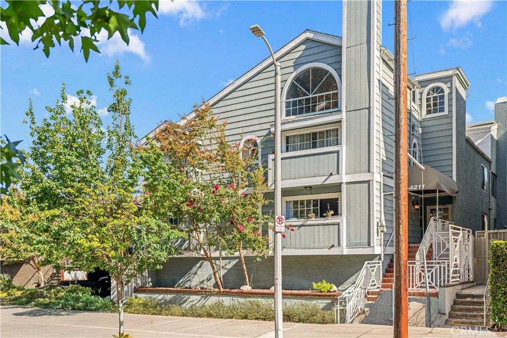 4211 Arch 203, Studio City, CA 91604