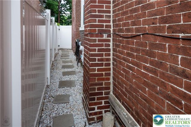 111 East Garrison Street, Bethlehem City, PA 18018