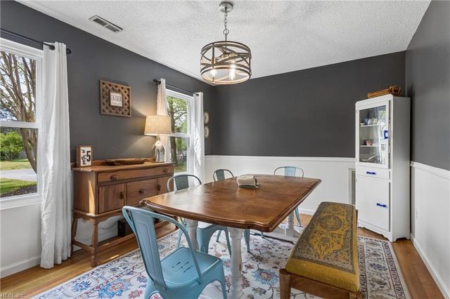 6781 Amanda CT, Gloucester, VA 23061